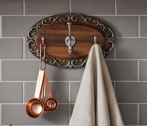 Vintage Wooden Wall Mounted <b>Hook</b> With Ornate Metal Frame And Single Silver <b>Hook</b> For Clothing Storage Stylish Home Accent - Product Image 2