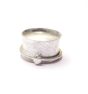 Bague tournante en argent sterling 925 en forme de cœur avec bande texturée, bijoux unisexes, bagues fines, à porter au quotidien - Product Image 3