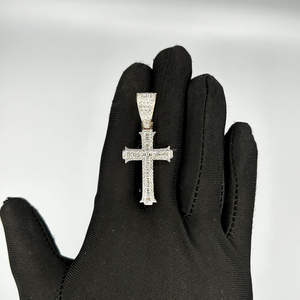 Colgante de Cruz Religiosa para Hombre, Oro Amarillo Sólido de 10K, Diamantes Redondos y en Corte Baguette, 1.75 Pulgadas, 1.48 CT, Joyería Hip-Hop - Product Image 3