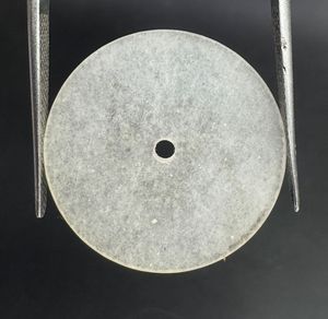 Cadran de montre en quartz blanc naturel 34 mm, épaisseur 1 mm, coupe plate polie, A K Gems GMC-1544W, trou central 2 mm, accessoires de montre - Product Image 2