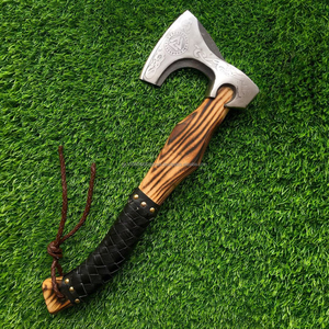 UA Supplies - Hacha Vikinga Premium Hecha a Mano con Hoja de Acero al Carbono, Mango de Madera, Grabado Ornamental, Herramienta para Supervivencia y Camping al Aire Libre - Product Image 3