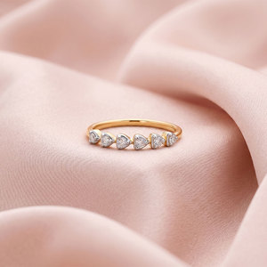 แหวนเพชรเลี้ยงในห้องปฏิบัติการสุดหรู มีให้เลือกทั้งทองคำแท้ 10K, 14K หรือ 18K และเงินแท้ 925 ดีไซน์สวยงาม สามารถสวมซ้อนกันได้ เหมาะเป็นของขวัญสำหรับเธอ - Product Image 1
