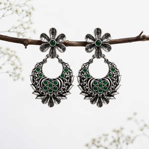 Boucles d'oreilles pendantes classiques en argent oxydé motif fleur, onyx, bijoux traditionnels pour femmes, vente en gros directe usine - Product Image 4