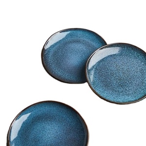 Ensemble d'assiettes à dîner en céramique bleue artisanale, design de glaçure réactive de luxe, vente chaude, assiette de table moderne, restaurant élégant, maison - Product Image 1