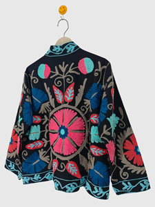 Veste à col mandarin brodée à la main avec des motifs floraux, manches longues, en coton, pour femmes, taille plus, style Prairie Chic, à porter au printemps - Product Image 4
