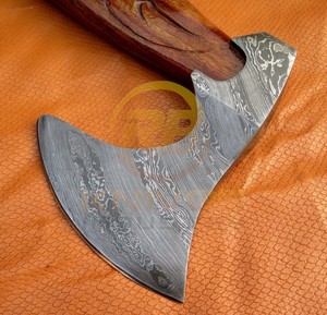 Hacha de Acero de Damasco Hecha a Mano, Hacha Vikinga Personalizada con Mango de Madera Tallado, Hacha de Supervivencia para Camping y Caza, Herramienta para Exteriores OEM - Product Image 4