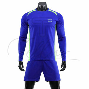 Custom Sublimated Soccer Sports Wear Classic Style <b>Men</b> Football Jersey High Quality Football Uniforms For Adults - Product Image 4
