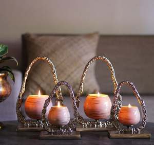 Glass votive holder has a golden finish on <b>top</b> and a metal gold frame is made of sturdy aluminium that wont rust - Product Image 4