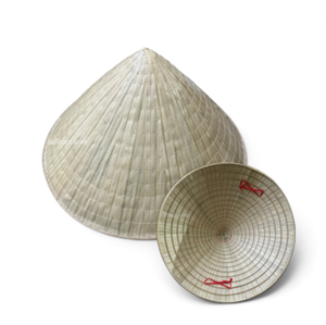Chapeau de paille traditionnel vietnamien en feuilles de palmier et bambou, rayé, imperméable, conique, Non La Vietnam, vente en gros - Product Image 1
