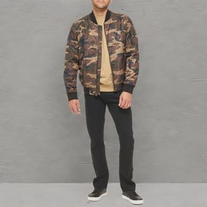 Veste universitaire en satin tendance pour unisexe, veste de sport personnalisée brodée, idéale pour les promotions et les vêtements d'équipe - Product Image 5