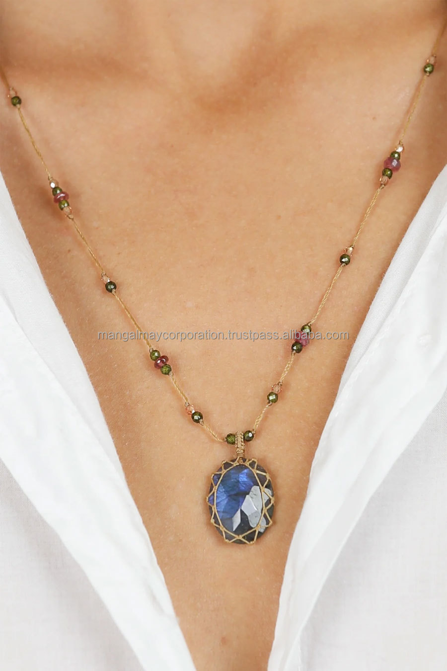 สีเขียว