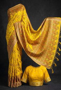 Sari Tradicional de Seda Pashmina - Vestidos Indios para Fiestas de Diwali - Product Image 2
