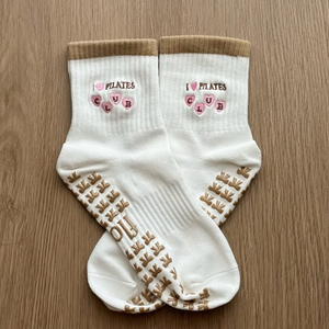 OEM Cute Patterns Embroidery Pilates <b>Socks</b> Decorative Cuff Anti-slip Grip <b>Socks</b> Multi Color Durable Grip for Reformer Studio - Product Image 5