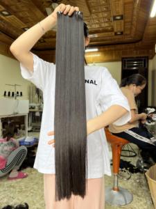 Hermoso cabello liso de hueso vietnamita de alta calidad, cabello crudo recto de larga duración, extensiones de cabello, vendedor de cabello crudo - Product Image 2