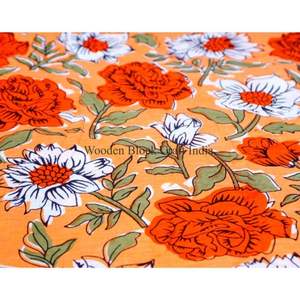 Tissu en coton indien imprimé à la main, magnifique impression au bloc artisanal par Robe Cotton Textile Fabrics, tissus en coton imprimé pour vêtements féminins - Product Image 3