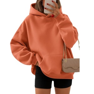 Sweat-shirt pour femme personnalisé, 100% coton piqué 220 GSM, manches courtes, couleur unie, avec broderie sur la poitrine, fournisseur décontracté du Bangladesh. - Product Image 4