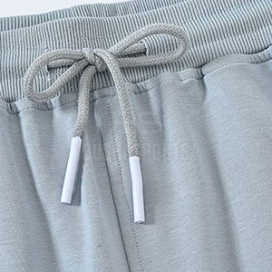 Shorts de sport durables en tissu doux, offrant un confort respirant et un style moderne - Product Image 3