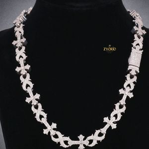 สร้อยคอทองคำ 18K ประดับเพชรแบบกอธิค ดีไซน์กางเขน หรูหรา โดดเด่น - Product Image 3