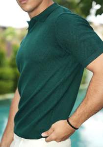 T-shirt en coton vert foncé tricoté pour homme, à manches courtes, coupe ajustée, décontracté, respirant, couleur unie, avec logo frontal - Product Image 3