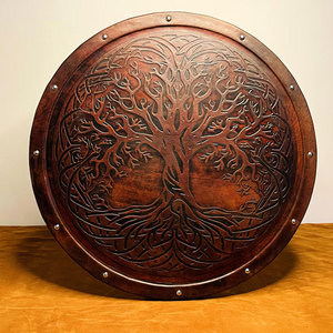 Bouclier Viking Traditionnel en Bois Forme Ronde Style Nordique Fait Main pour Costume Historique et Décoration Intérieure - Product Image 4
