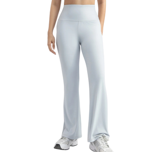 Conjunto Deportivo Personalizado para Mujer, Top Corto y Leggings Acampanados, Ropa Deportiva para Yoga y Fitness, Venta al Por Mayor, Fabricación OEM/ODM - Product Image 3