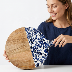 Planche à découper en bambou de qualité supérieure, écologique, résistante au lave-vaisselle, anti-moisissure, anti-odeur, avec poignée, planche de service naturelle pour la cuisine et la salle à manger - Product Image 1