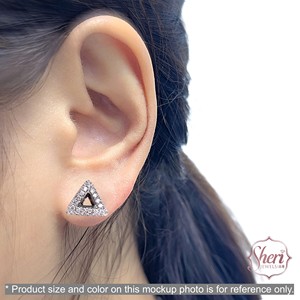 Joyas Sheri |   Pendientes de Diamantes Naturales con Corte Triangular, Oro Sólido de 18K, Pendientes Redondos Brillantes para Uso Diario de Mujer - Product Image 4
