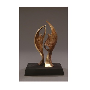 Sculpture métallique moderne au prix de gros, statue de conception spéciale, collection d'arts, statue en métal et aluminium - Product Image 1