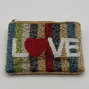 Monedero de lujo hecho a mano con diseño único de corazón con cuentas, monedero para monedas con diseño de amor, mini bolsa con cremallera para el Día de San Valentín. - Product Image 1