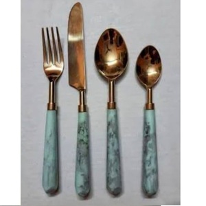 Juego de cubiertos de acero artesanal con cuchara y tenedor plateados para uso en el hogar, hoteles y restaurantes, con mango con incrustaciones de hueso. - Product Image 5
