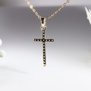 Colgante de Cruz Crucifijo de Oro con Diamante Cultivado en Laboratorio, Diseño Clásico Religioso, Cadena de Eslabones con Pavé de Una Sola Hilera, Joyería Fina, Regalo para Mujer - Product Image 4