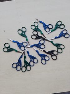 Custom Design Embroidery Scissors Wholesaler Professional Stainless Steel Thread Cutting <b>Shears</b> Crane Scissors Mini Heart Shape - Product Image 6