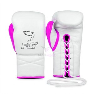 Gants de boxe professionnels RTS en cuir de vachette blanc, lacés, respirants et légers pour l'entraînement de boxe et le frappeur de sacs de frappe. - Product Image 5