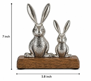 Statues de lapins en argent sur socle en bois, 7 pouces de haut, décoration de Pâques pour la maison - Product Image 3