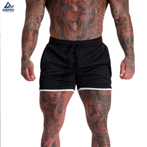 Shorts Deportivos de Gimnasio Hechos a Mano en Blanco y Negro con Contraste de Color, Último Estilo, Tejido Ecológico de Tacto Suave para Entrenamiento Físico - Product Image 1