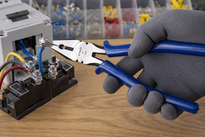 8 Inch Combination Pliers Spring Loaded Cutting Pliers Hand <b>Tool</b> for Repair and Workshop Use - Product Image 4
