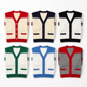 Cárdigan Varsity Personalizado para Mujer, Color Crema Carmesí, Cuello en V, Abotonado, Estilo Años 80, Inspirado en las Hermandades, Preppy a Rayas - Product Image 6