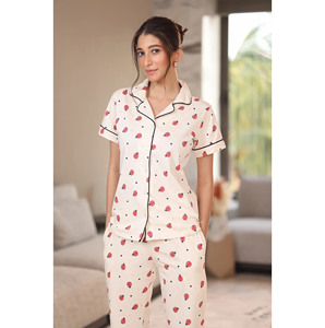 Ensemble de pyjama en coton à imprimé fraises pour femmes, manches courtes, vêtements de nuit boutonnés - Product Image 4