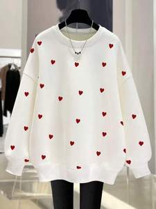 Sweat-shirt en tricot blanc à manches longues avec imprimé cœur rouge, col rond oversize, haut décontracté pour homme - Product Image 6