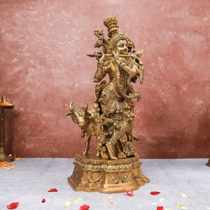 Grand artisanat en métal moderne fait à la main seigneur Krishna avec statue de vache cadeau de décoration pour anniversaire et Diwali - Product Image 5