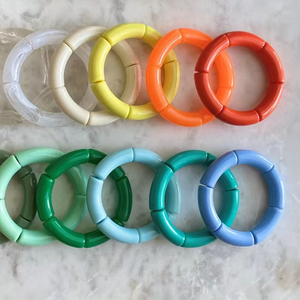 Bracelets en résine élégants faits à la main pour un style décontracté, ethnique et moderne au meilleur prix, look élégant et haut de gamme - Product Image 1