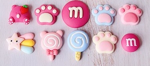 Breloques pour lacets d'ours fraise, Clips de chaussures de dessin animé, Boucles de chaussures, Décorations pour empeignes de chaussures, Accessoires de breloques florales pour chaussures - Product Image 2