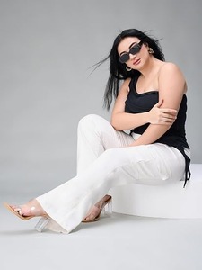 Fashionable Women's Denim <b>Boot</b> Cut Jeans White Eco-Friendly Vintage Modern Trendy Knee-Length - Product Image 5