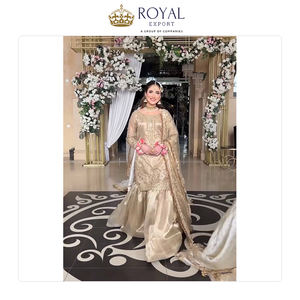 Traje Anarkali de Diseño Exclusivo Disponible en Stock, Alta Calidad, Nuevo Estilo, Hermoso Bordado Jimmi Choo con Dupatta de Tela Suave - Product Image 3