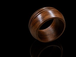 Anneau de serviette en bois, design moderne, 5 cm de large, durable, accessoire de table de mariage - Product Image 1