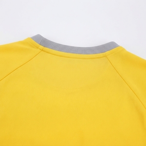 Tenue de football en polyester, vêtements de sport, maillot de football uni, fabricant de vêtements de sport, OEM personnalisé - Product Image 5