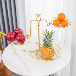 Cesta antigua de alambre metálico, ideal para cítricos, manzanas, plátanos y aperitivos, resistente a la corrosión y con recubrimiento adecuado. - Product Image 3