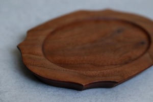 Plato de Madera de Color Natural, Forma Redonda, Diseño Elegante, Hecho a Mano, Vajilla de Cocina, Plato de Madera - Product Image 3