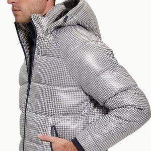 Chaqueta de Fútbol Acolchada de Alta Calidad, Duradera y Cómoda, con Capucha, Logotipo Frontal, Transpirable y Ecológica para Uso Invernal - Product Image 4