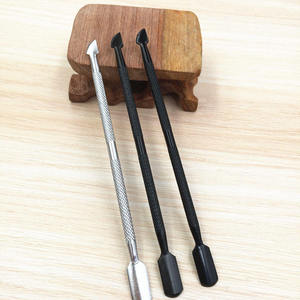 Pousse-cuticules personnalisé très demandé, en acier inoxydable, pour le retrait du vernis à ongles, outils de nettoyage des ongles, pousse-cuticules à pointe acérée - Product Image 3